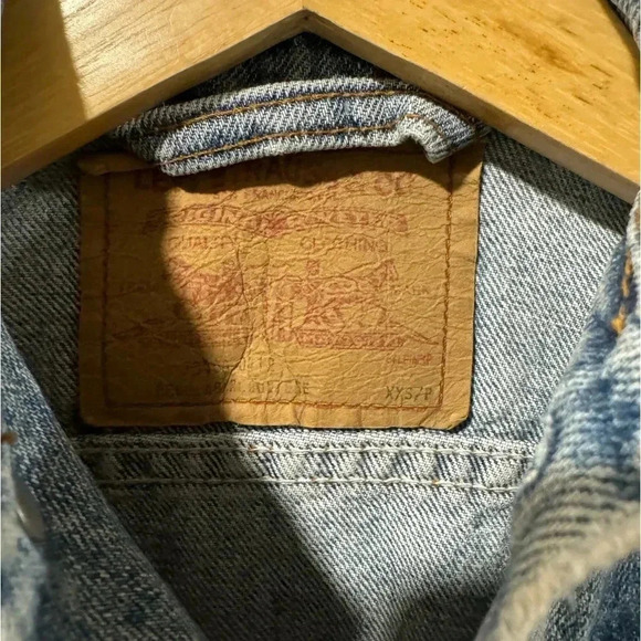 Vtg Levi’s Denim  Jean Jacket - Picture 3 of 6